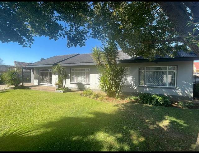 4 BEDROOM HOUSE FOR SALE IN ARCON PARK